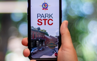 Finding Parking in Downtown St. Charles is Easy with the New Mobile App